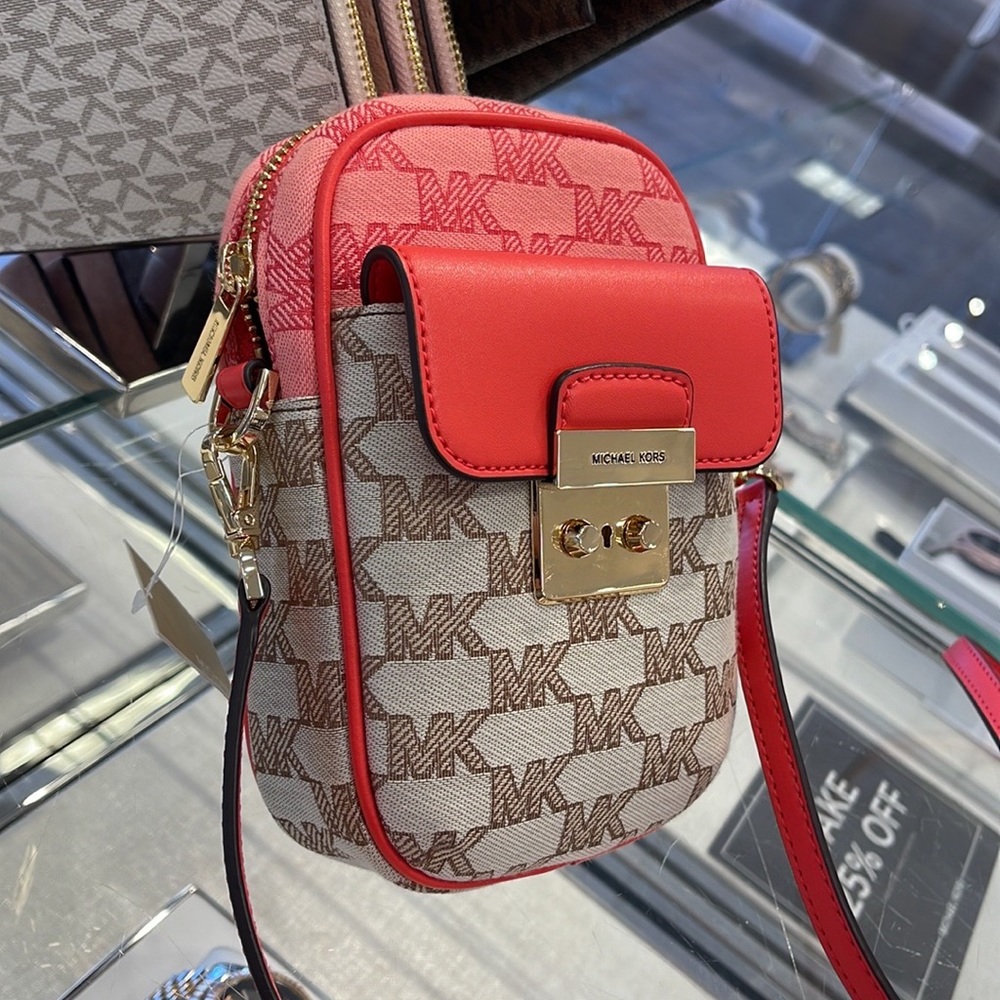 Michael Kors Sloan Editor Small Phone Logo Jacquard Crossbody
Grapefruit Multi - Picture 7 of 16